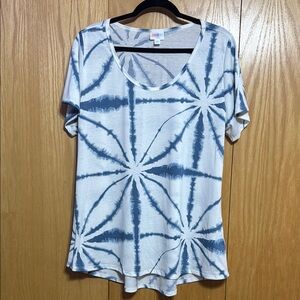 LuLaRoe White and Blue Asymmetrical Short Sleeve Classic T-Shirt